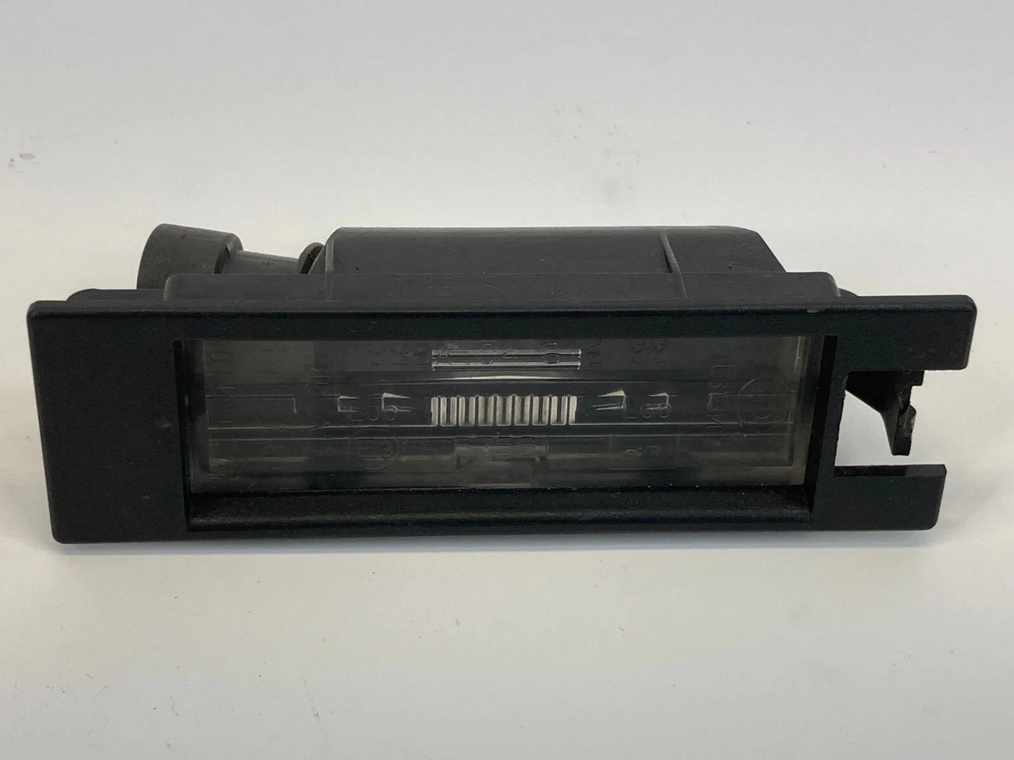 11 12 13 14 15 16 17 BUICK REGAL REAR TRUNK LICENSE PLATE LIGHT LAMP OEM
