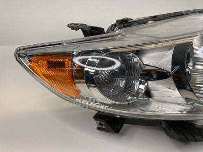 2009 2010 Toyota Corolla Front Right Passenger Side Headlight Headlamp Assembly