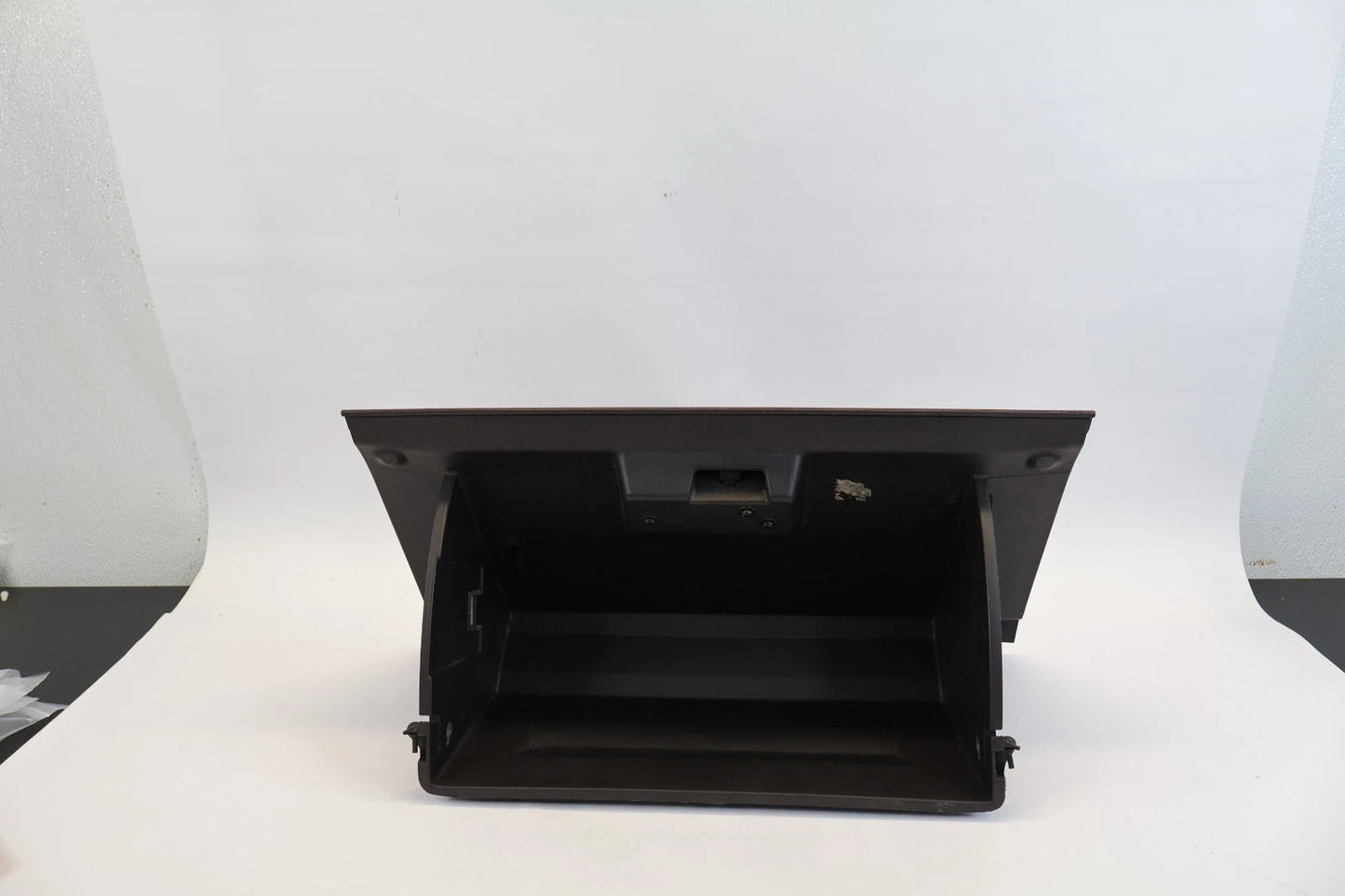 2008-2010 DODGE AVENGER GLOVE BOX COMPARTMENT ASSEMBLY OEM 1AE15TRMACC