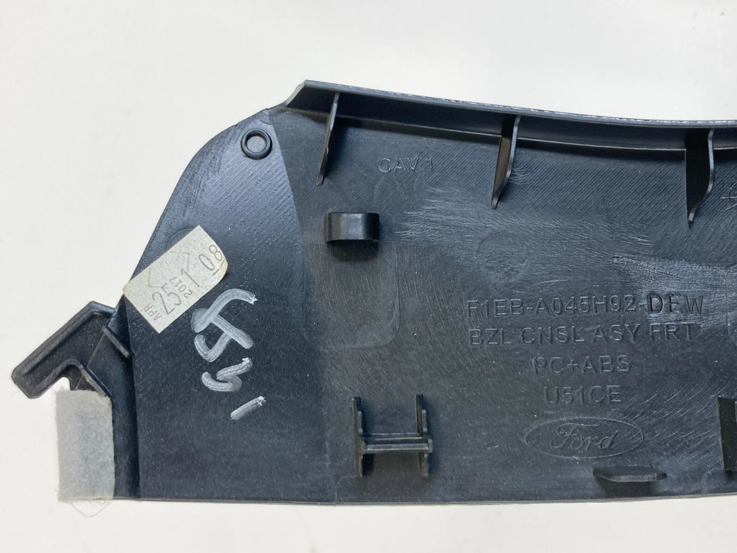 15-18 FORD FOCUS CENTER CONSOLE RIGHT SIDE COVER TRIM BEZEL F1EB-A045H92-CEW OEM