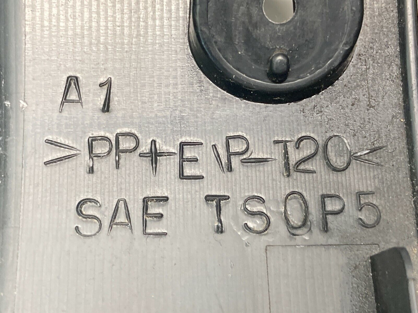 2004-2009 Toyota Prius Steering Column Upper & Lower Trim Shroud Cover Assembly