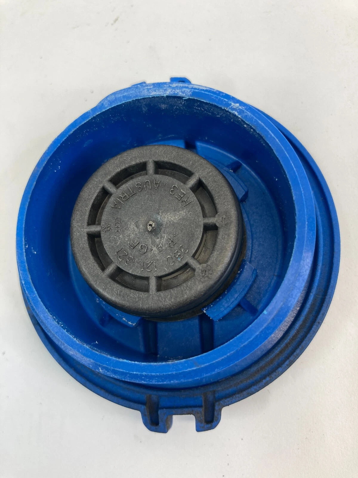 1999-2018 VOLKSWAGEN JETTA RADIATOR FLUID COOLANT RESERVOIR CAP 3B0121321 OEM