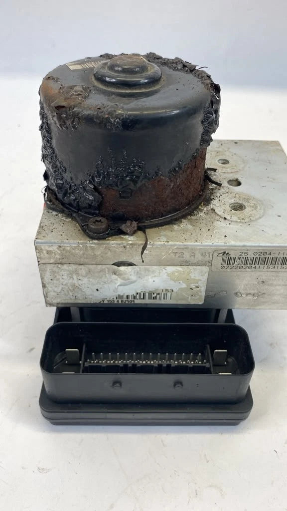 2005-2007 CHRYSLER 300 2.7L RWD ABS ANTI-LOCK BRAKE PUMP MODULE OEM 00401231C5