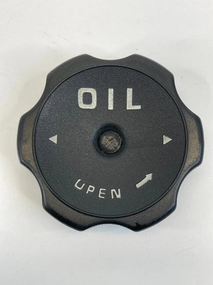 1997-2004 MITSUBISHI MONTERO SPORT ENGINE OIL FILLER TANK CAP LID COVER OEM