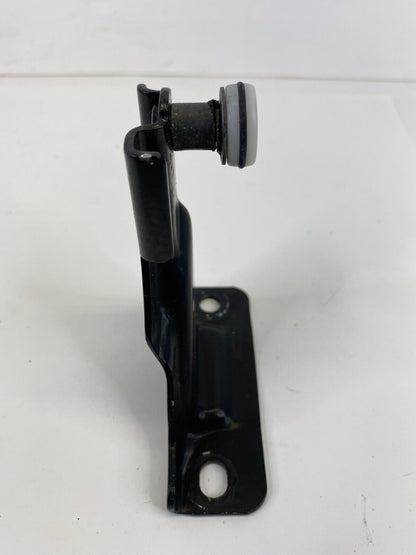 05 06 07 08 09 10 Honda Odyssey Rear Right Sliding Door Upper Roller Bracket OEM