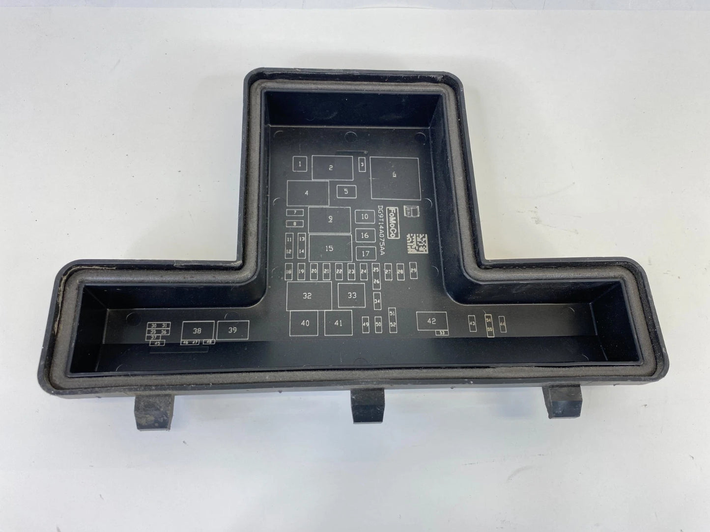 2013-2016 FORD FUSION 2.5L UNDER HOOD ENGINE FUSE RELAY BOX COMPARTMENT W/ COVER