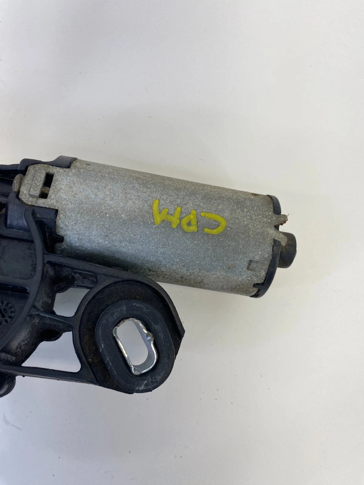 2001-2005 MERCEDES C240 WAGON REAR TAILGATE WIPER MOTOR OEM FACTORY A2038204642