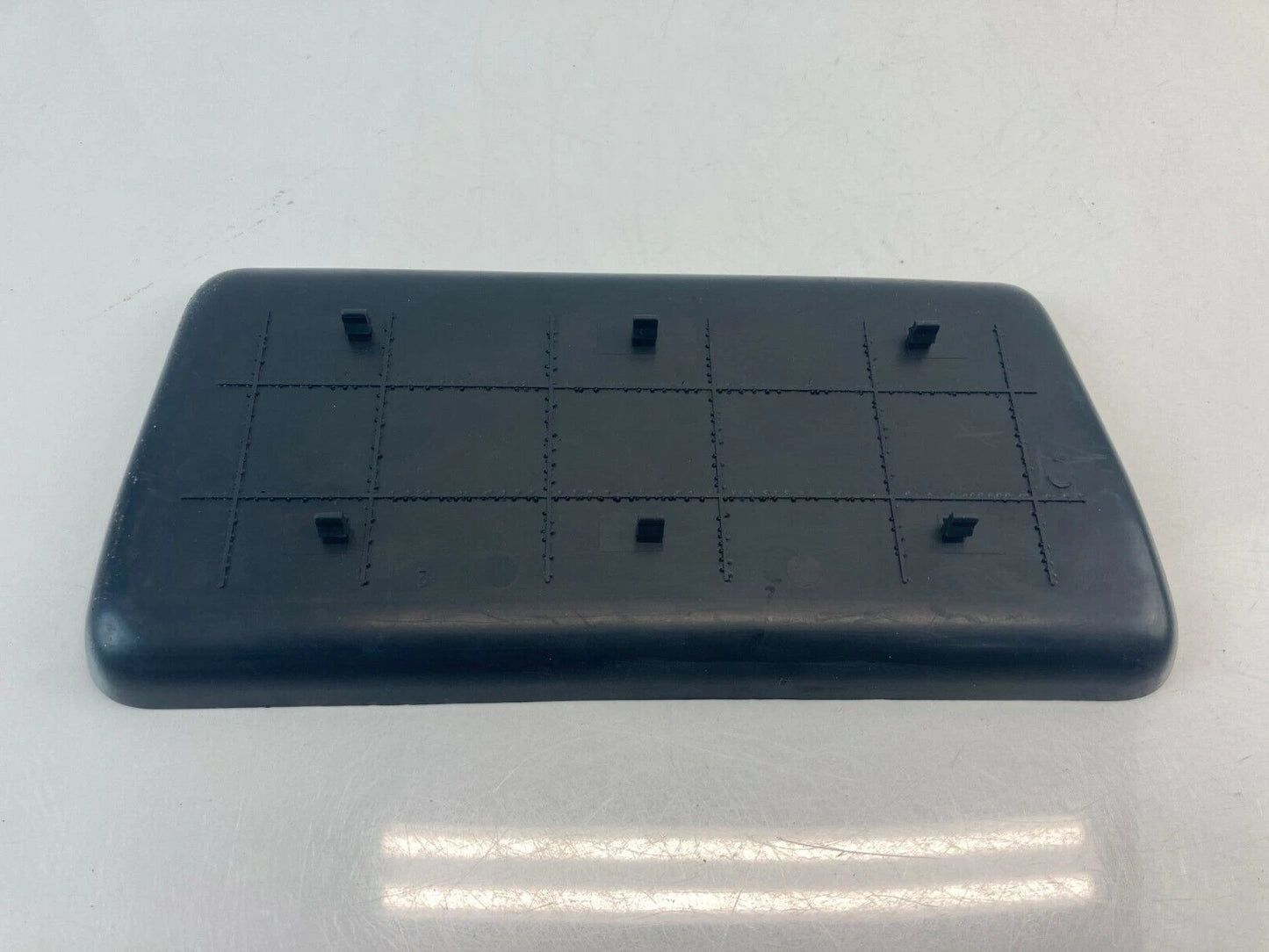 2011 2012 2013 KIA SORENTO REAR CENTER CONSOLE TRAY INSERT MAT RUBBER OEM
