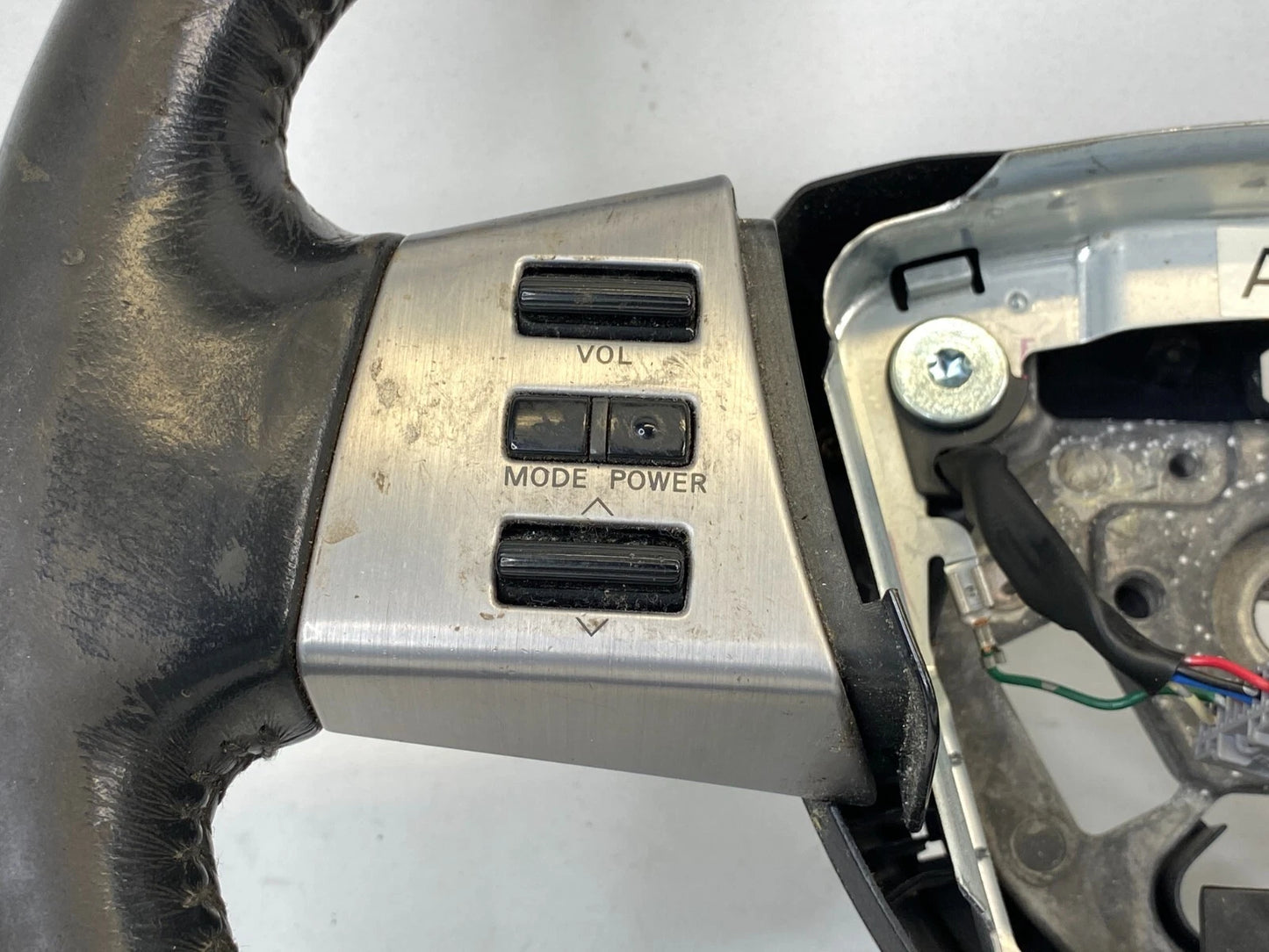 2005 NISSAN MURANO STEERING WHEEL W/ CRUISE CONTROL & AUDIO SWITCHES OEM