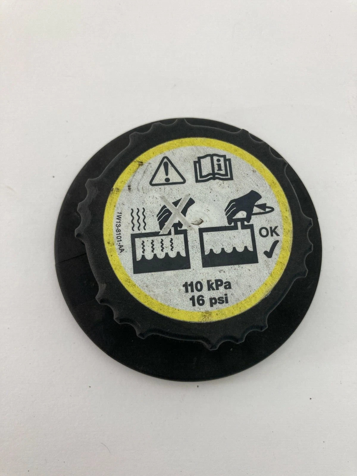 2005 2006 2007 FORD FREESTYLE COOLANT EXPANSION RESERVOIR FLUID CAP COVER OEM