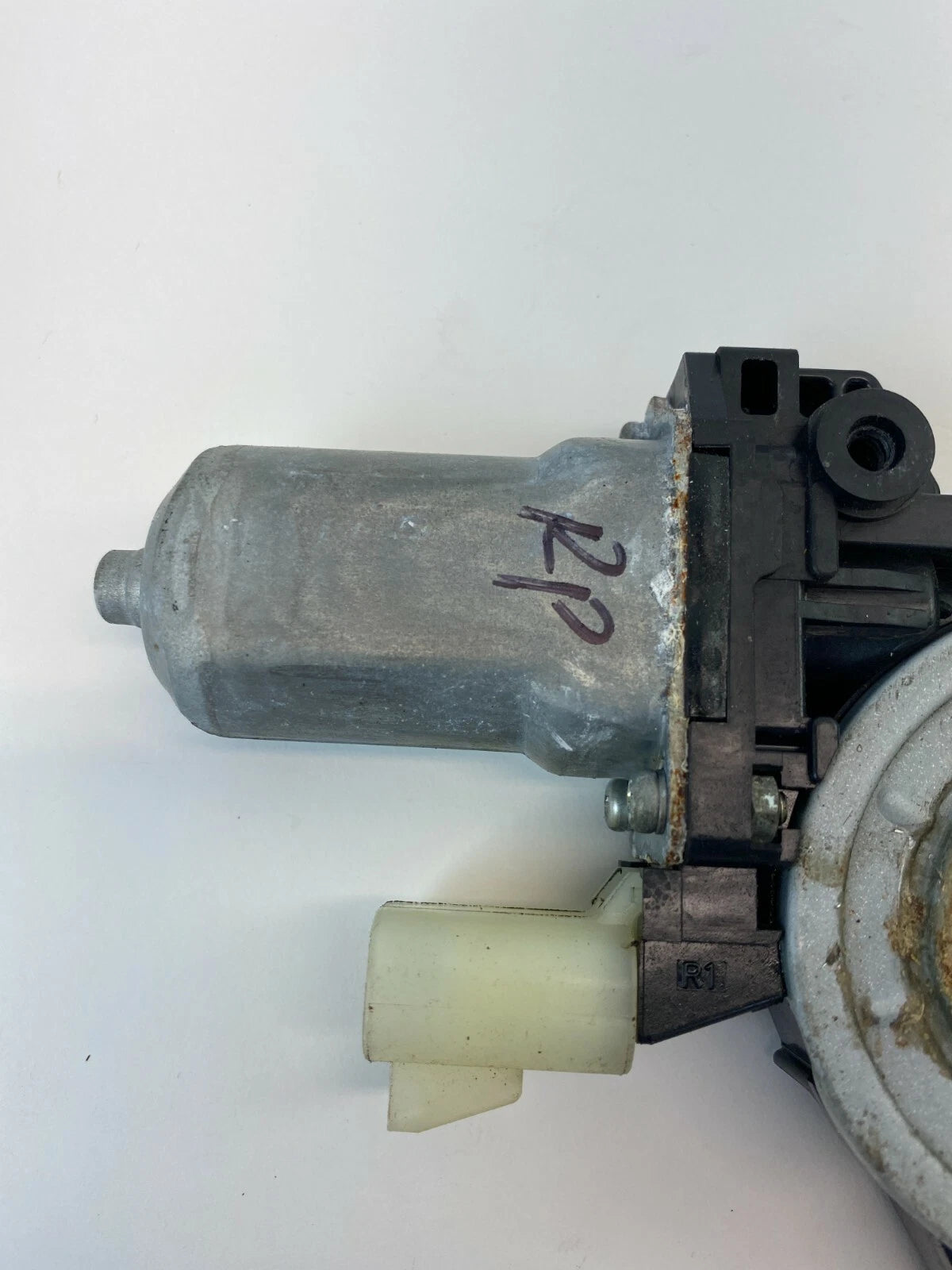 2006-2011 CHEVROLET HHR REAR RIGHT SIDE POWER WINDOW MOTOR ASSEMBLY 262100-3452