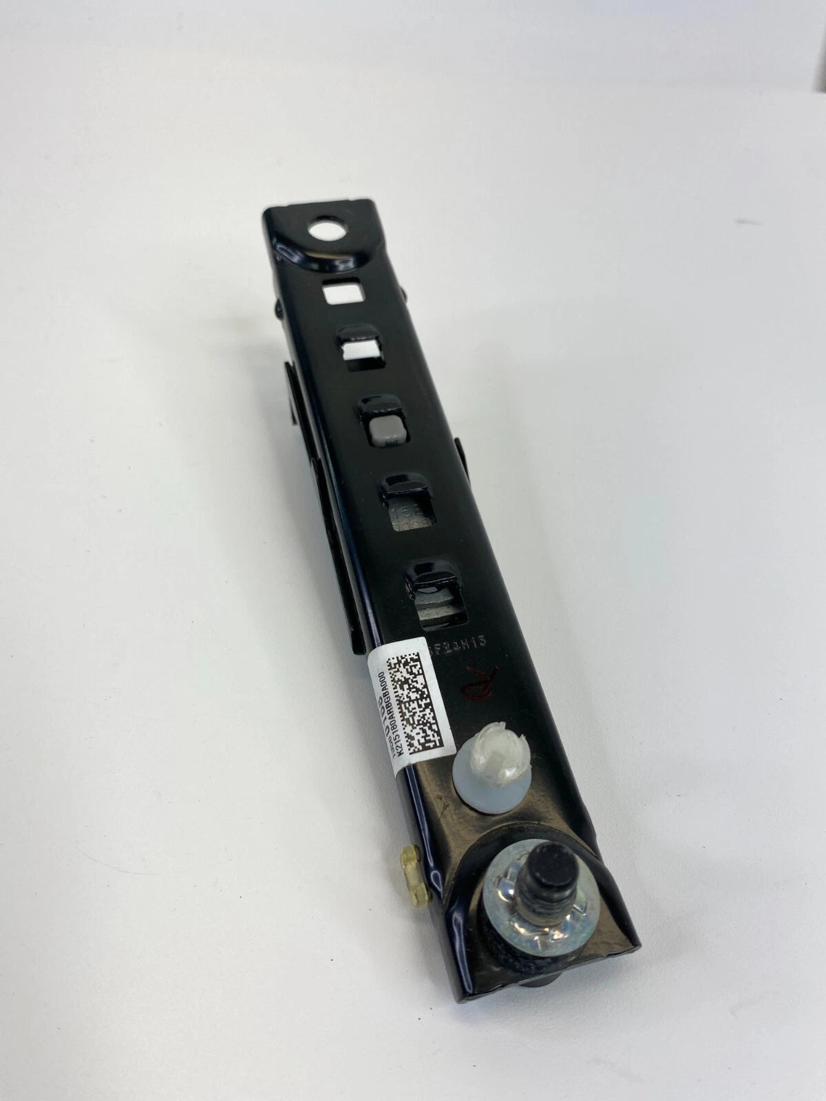 2016 CHEVROLET CRUZE LIMITED FRONT RIGHT SEAT BELT HEIGHT ADJUSTER 13580168 OEM