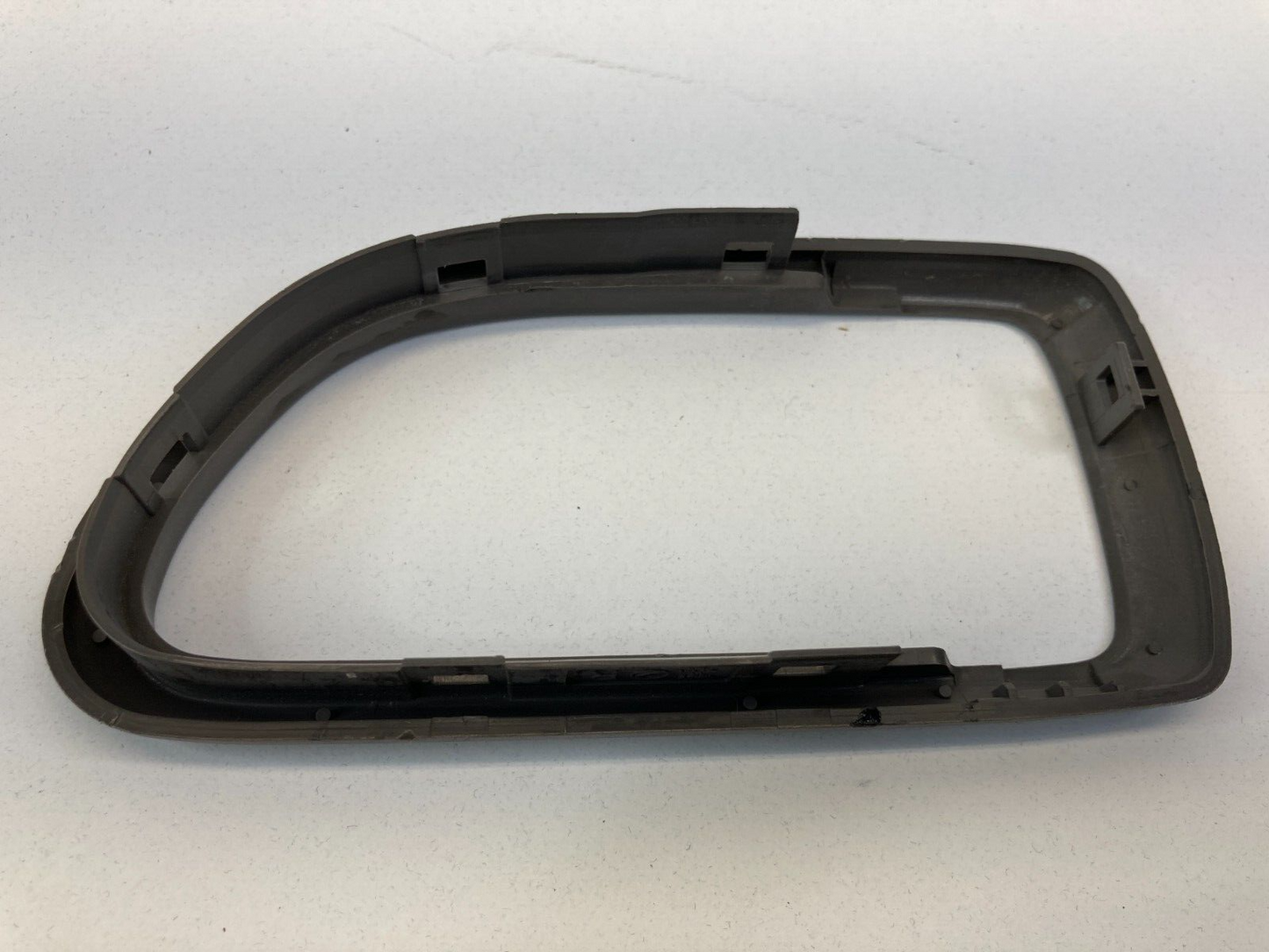 2000-2004 Subaru Outback Wagon Front Right Interior Inner Door Handle Trim Bezel