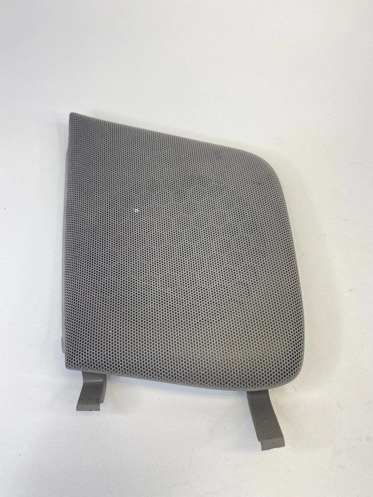 2002-2004 HONDA ODYSSEY REAR RIGHT PASSENGER SPEAKER GRILLE COVER TRIM 84612S0XX