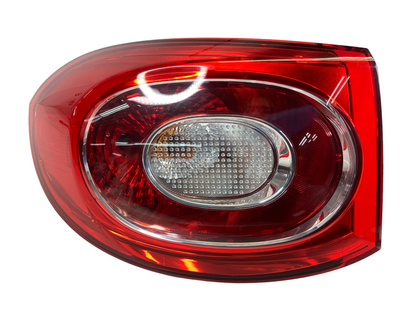 09-11 Volkswagen Tiguan Rear Left Driver Outer Tail Light Taillight 5N0-945-257