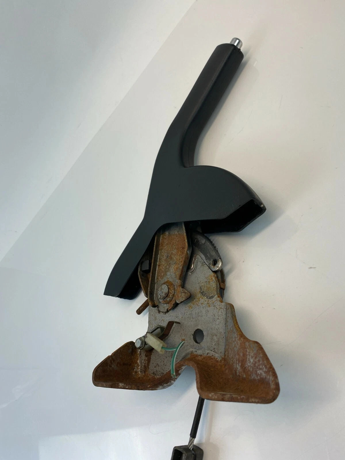 2008 2009 DODGE AVENGER 2011-2014 AVENGER EMERGENCY PARKING BRAKE HANDLE LEVER