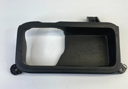 2011-2015 LINCOLN MKX 11-14 EDGE REAR RIGHT INNER BRACKET DOOR HANDLE TRIM OEM