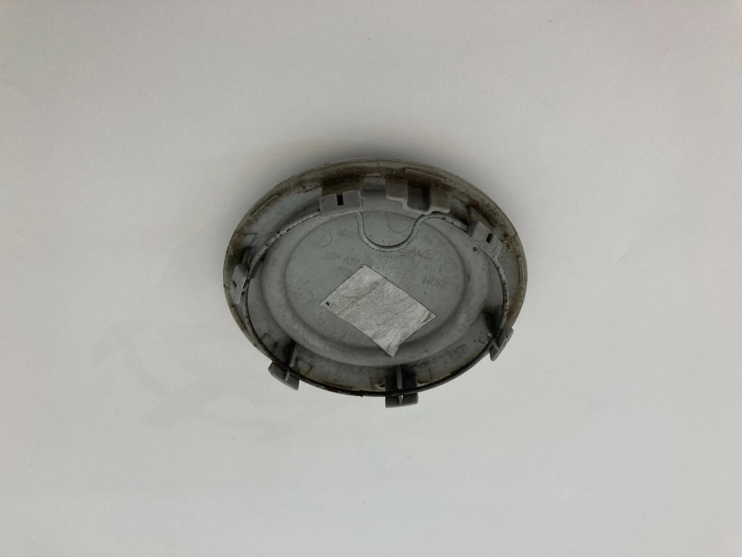 2006 07 08 09 10 11 2012 KIA SEDONA WHEEL CENTER CAP HUBCAP HUB CAP OEM