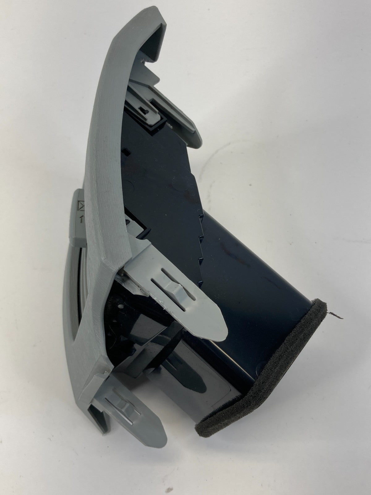 10-15 Toyota Prius Dash Right Side AC Air Vent Grille Outlet 55662-47030 OEM