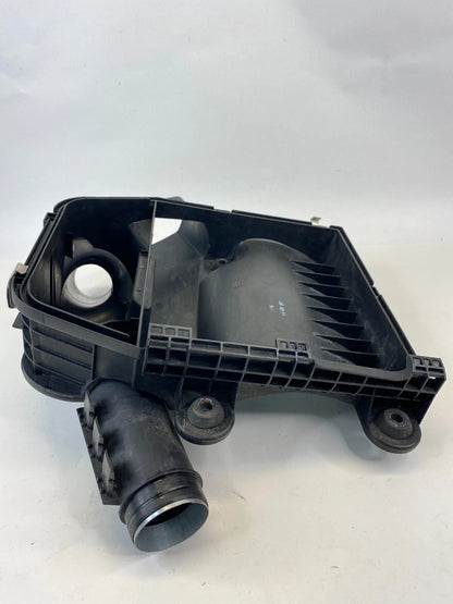 09 10 BMW 535I XDRIVE 3.0L AIR INTAKE CLEANER MUFFLER BOX LOWER 13717556547 OEM