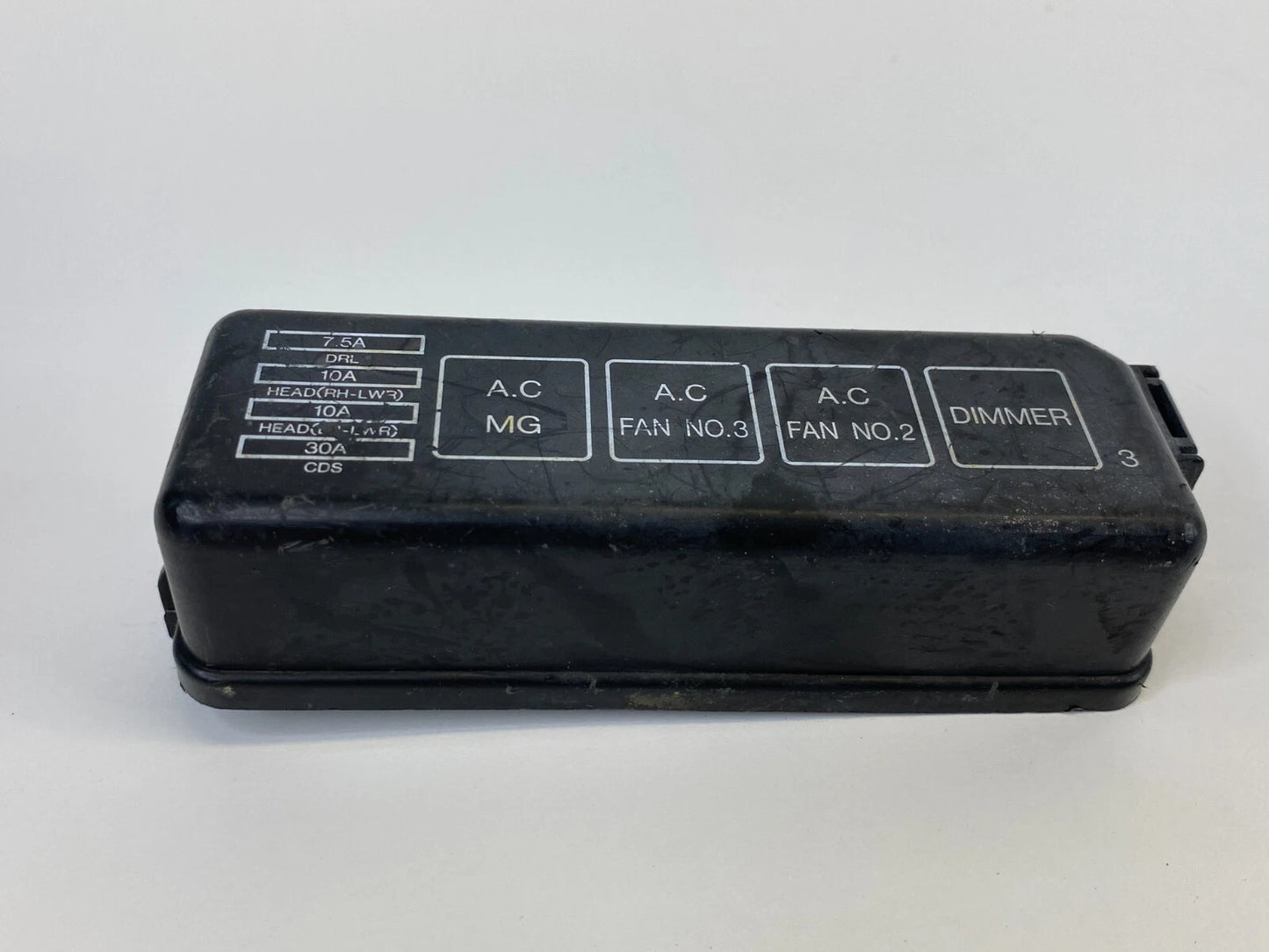 2011-2014 CHEVROLET CRUZE 1.4L ENGINE SMALL FUSE BOX RELAY COVER CAP OEM