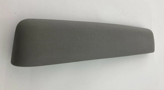05-09 CHEVROLET EQUINOX FRONT RIGHT PASSENGER INTERIOR DOOR ARMREST ARM REST OEM