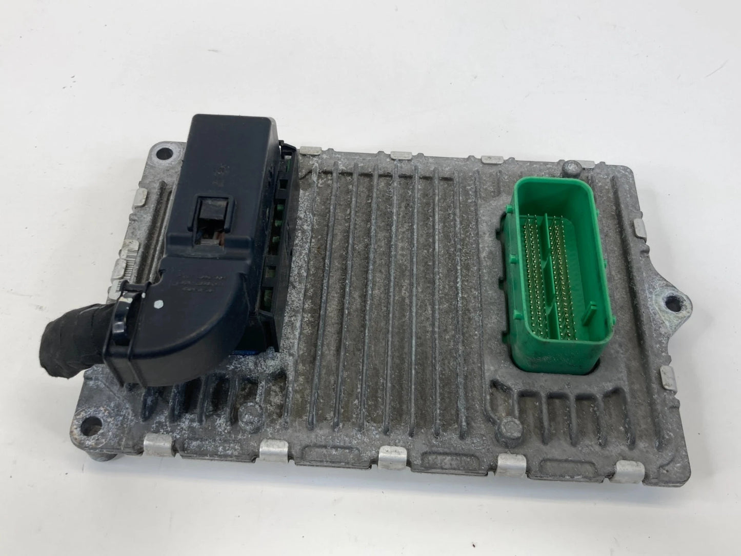 2015 Chrysler 200 2.4L Engine Computer Control Module ECM 5150993AB P68102903AE