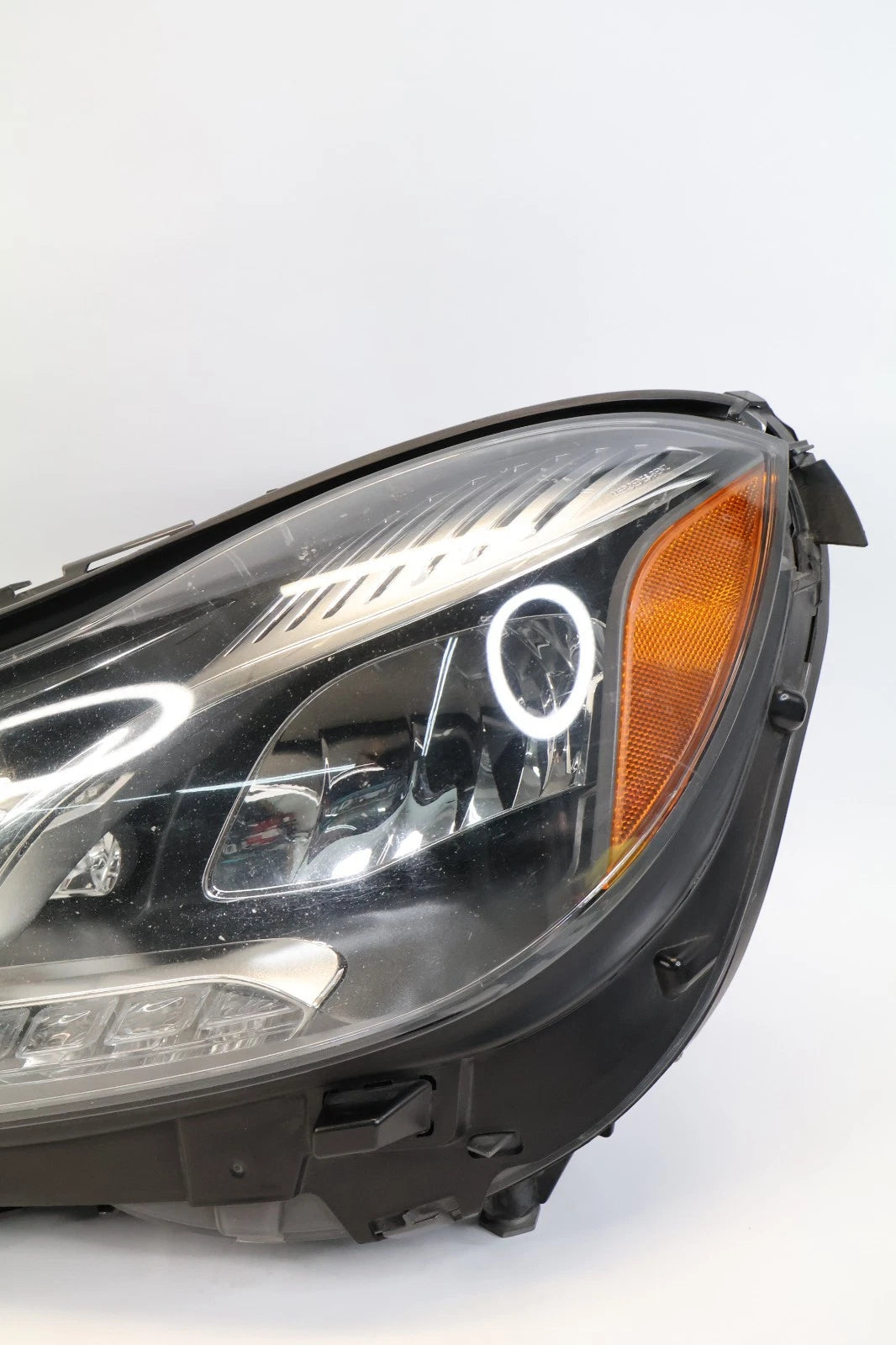 2014-2016 MERCEDES E350 LH DRIVER HALOGEN HEADLIGHT HEADLAMP DRL OEM 2128209359