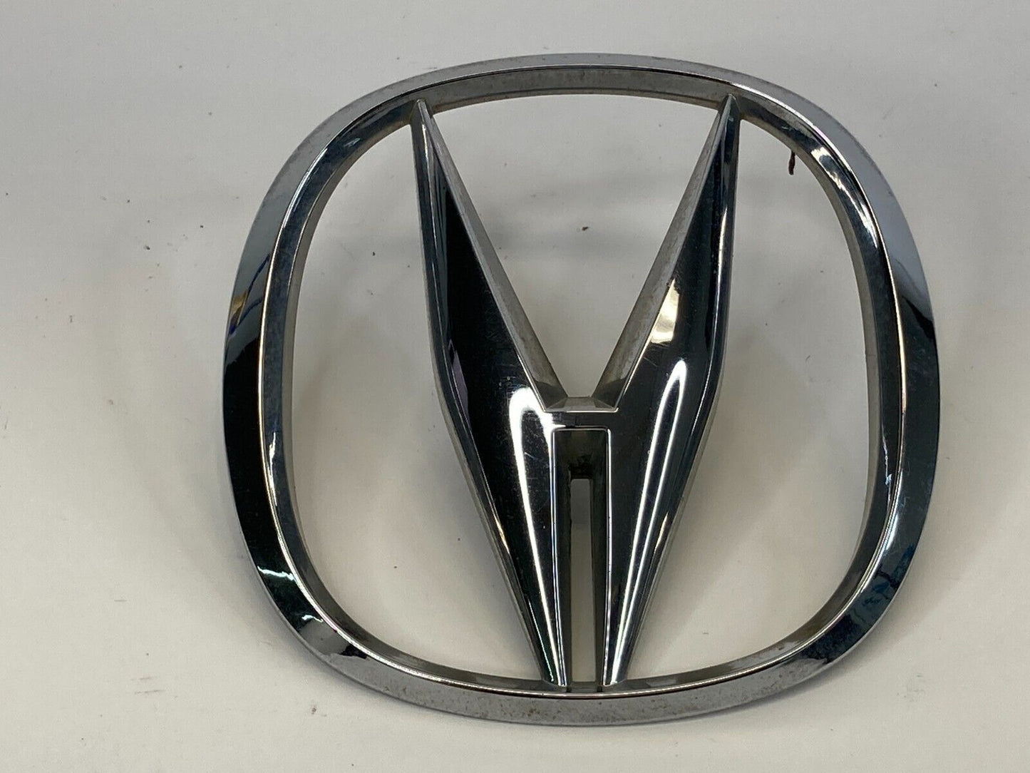 2004 05 06 07 2008 Acura TL Rear Trunk Lid Emblem Logo Badge Symbol