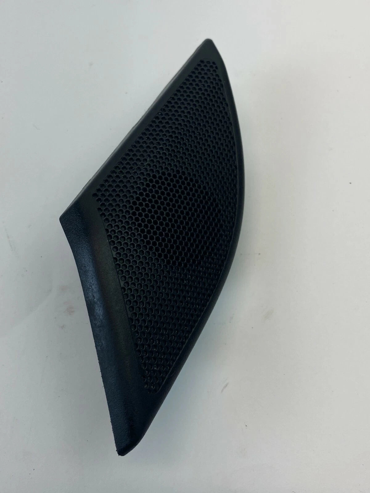 08-10 SATURN VUE FRONT RIGHT PASSENGER DOOR TWEETER W COVER GRILLE TRIM 96673603