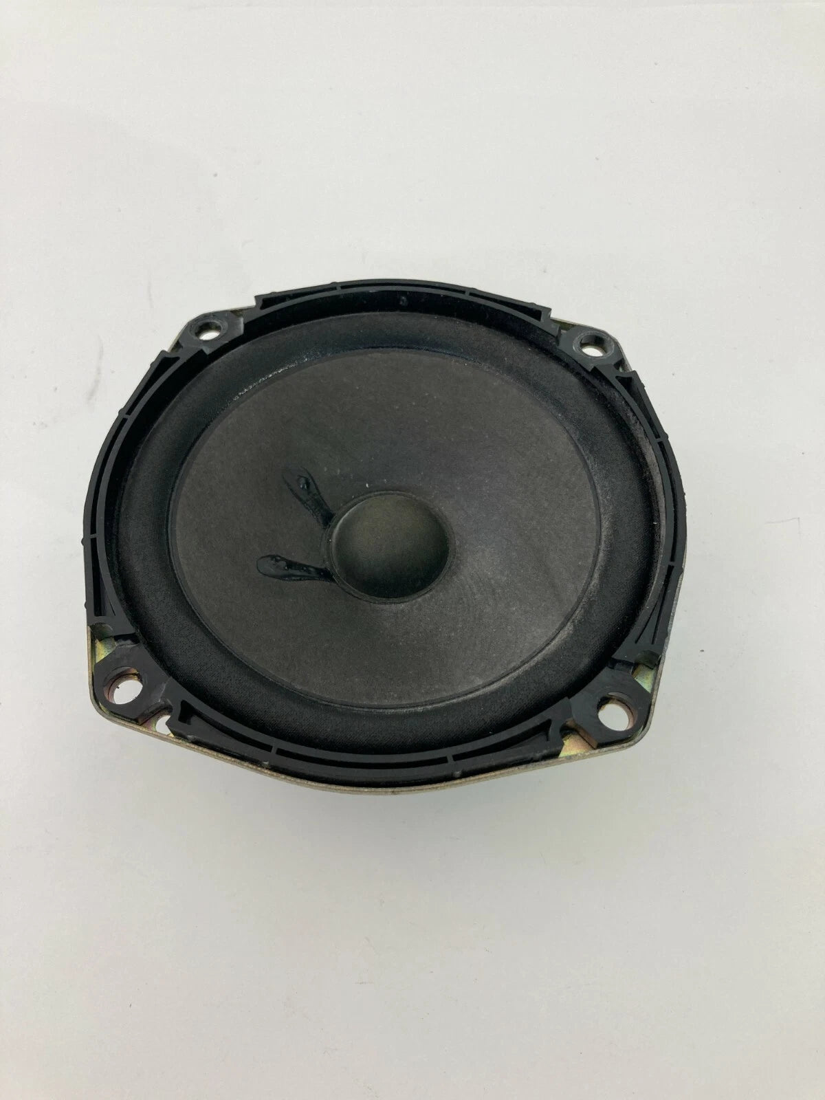 2000-2003 NISSAN MAXIMA REAR LEFT SIDE DOOR SPEAKER ASSEMBLY 281556P100 OEM
