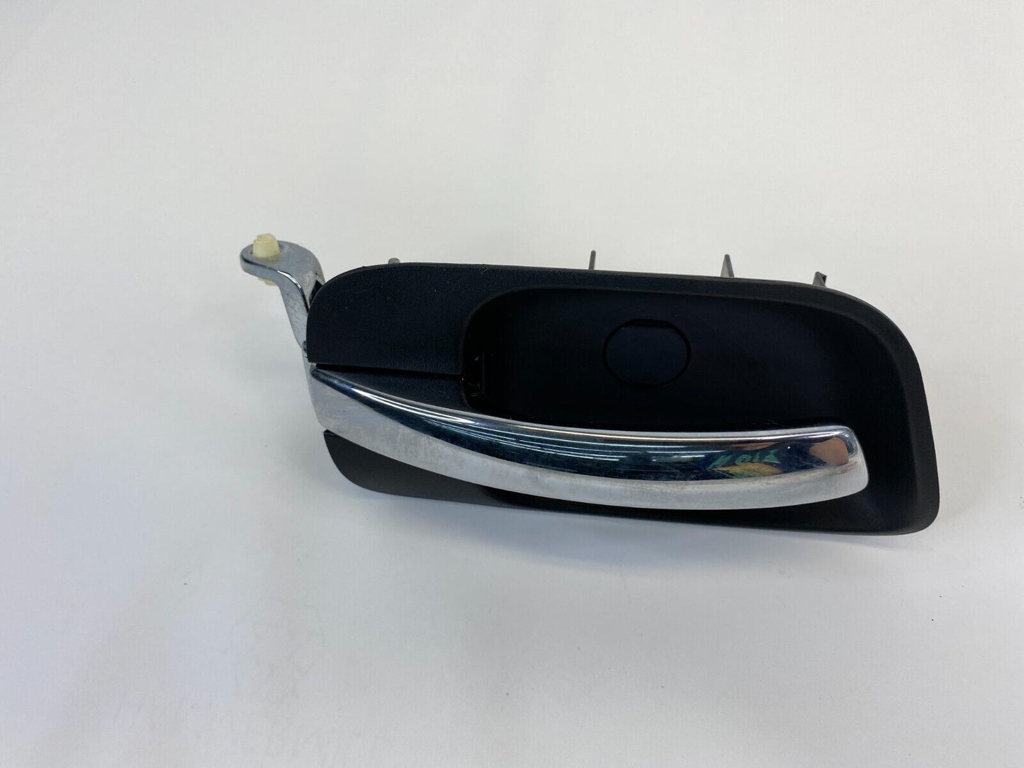 2005-2007 Chrysler 300 Rear Right Back Side Door Interior Door Handle 1070402