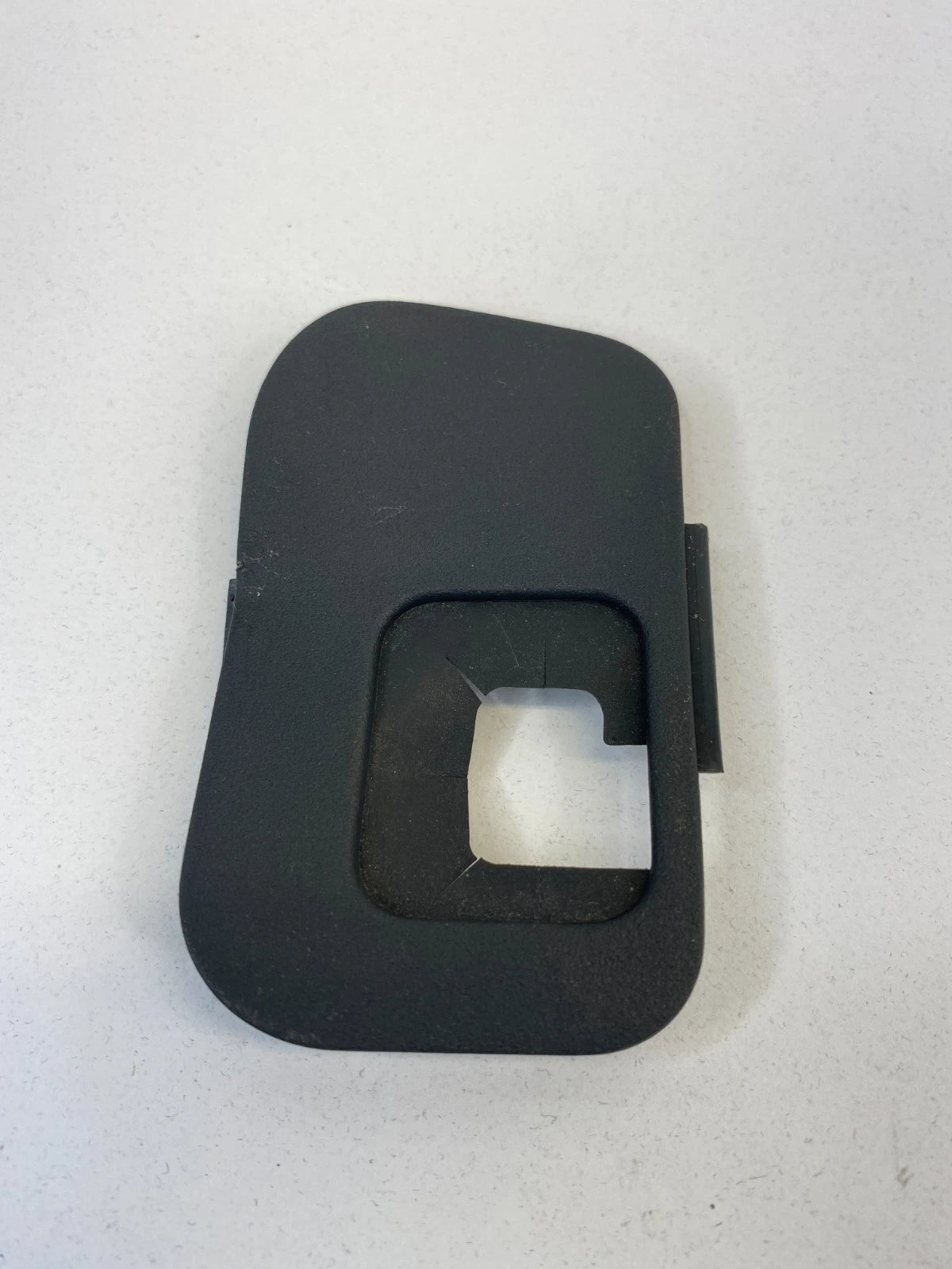 09-13 COROLLA 09 10 MATRIX STEERING WHEEL RIGHT HOLE COVER TRIM 45186-02110 OEM