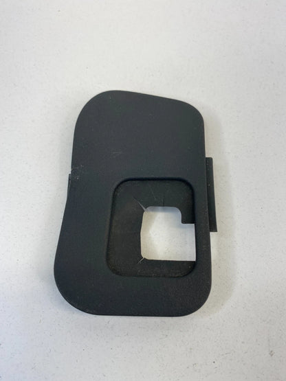 09-13 COROLLA 09 10 MATRIX STEERING WHEEL RIGHT HOLE COVER TRIM 45186-02110 OEM