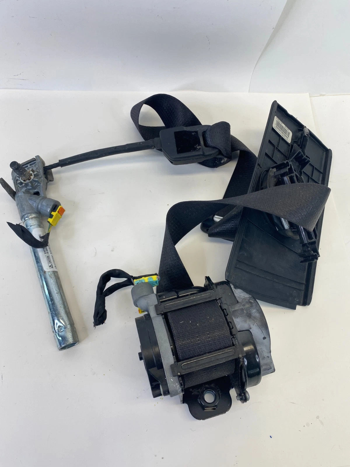 2013 14 2015 DODGE DART FRONT LEFT DRIVER SEAT BELT RETRACTOR P1SV73DX9AD OEM