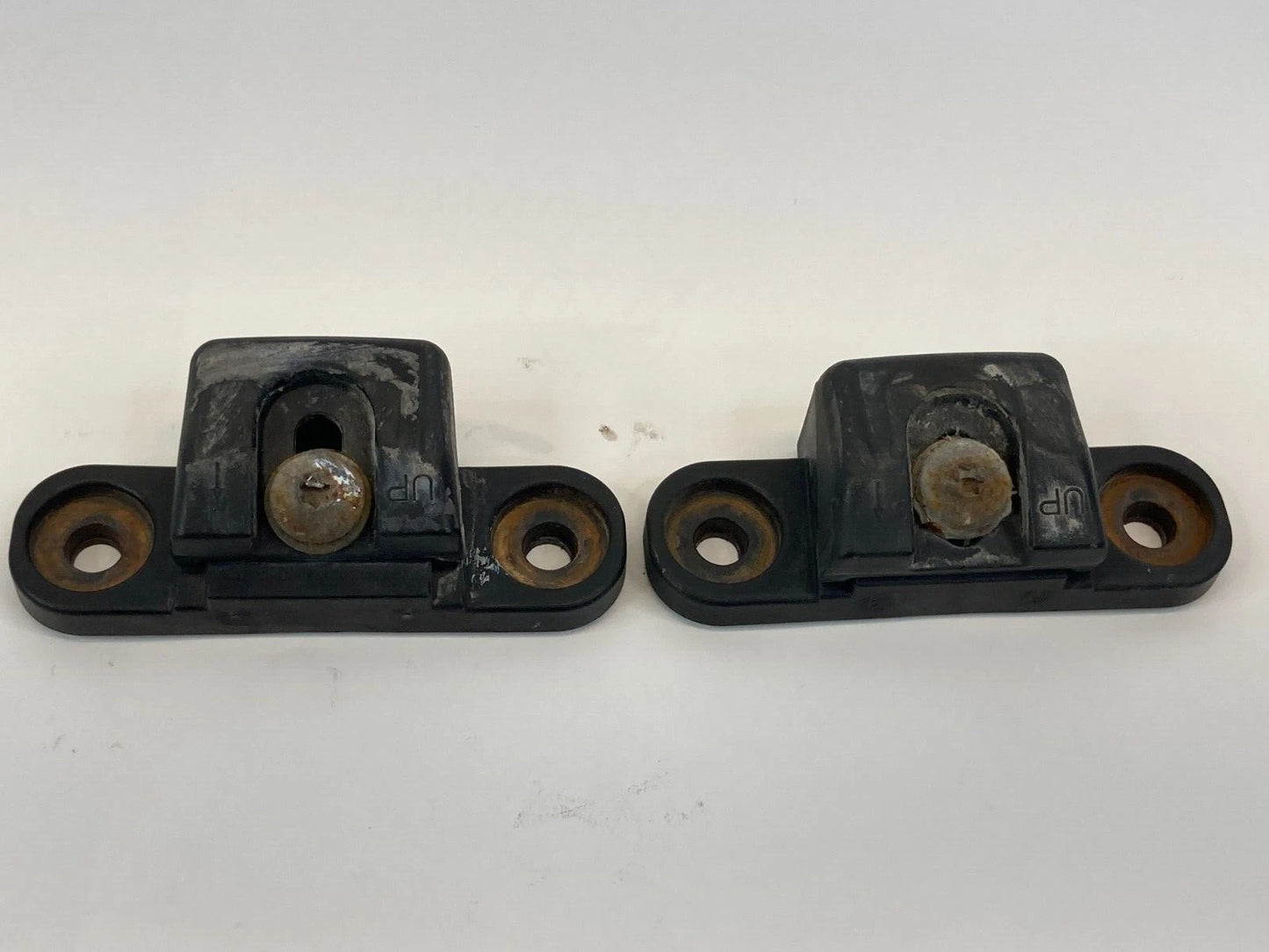 2010-2017 10-17 CHEVROLET EQUINOX REAR LIFTGATE HATCH WEDGE BUMP STOP OEM