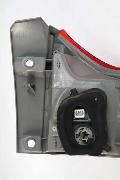 2011-2014 TOYOTA SIENNA REAR LEFT DRIVER OUTER LED TAILLIGHT TAILLAMP OEM