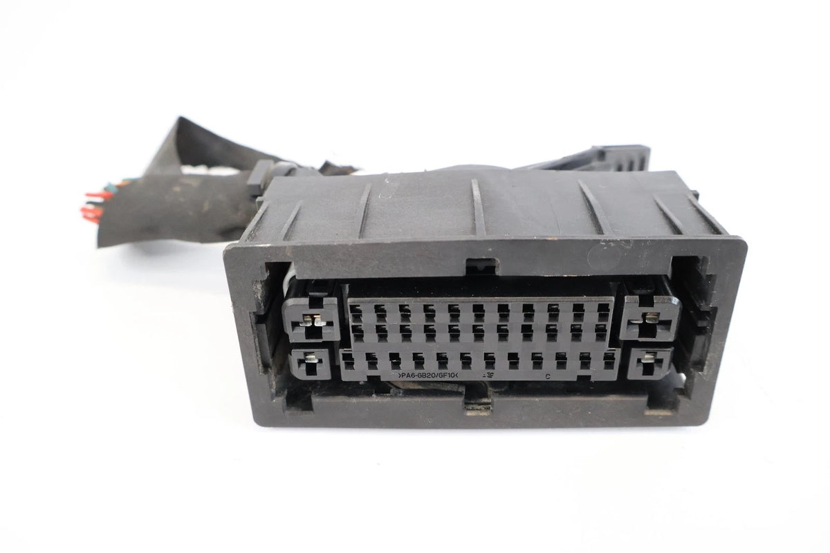 2012-2017 HYUNDAI ACCENT ABS ANTI-LOCK BRAKE PUMP PLUG CONNECTOR PIGTAIL
