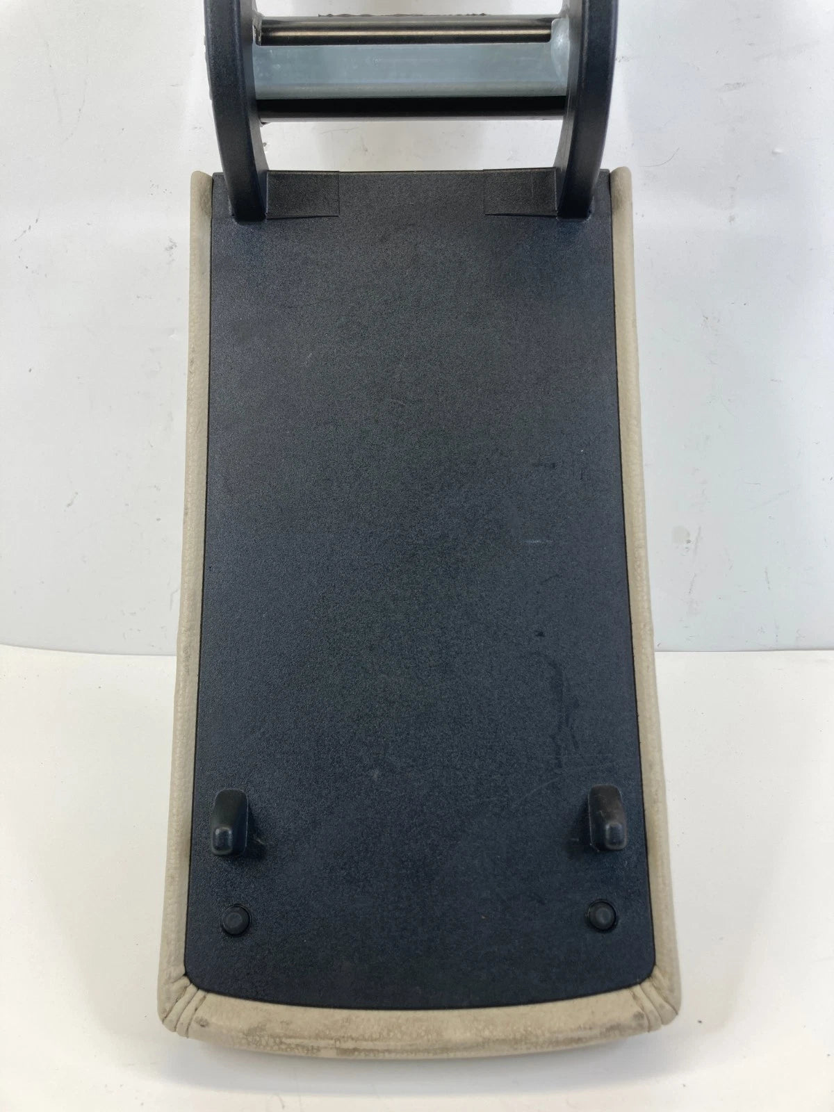 09-17 VOLKSWAGEN CC 06-10 PASSAT CENTER CONSOLE LID ARMREST ARM REST COVER OEM