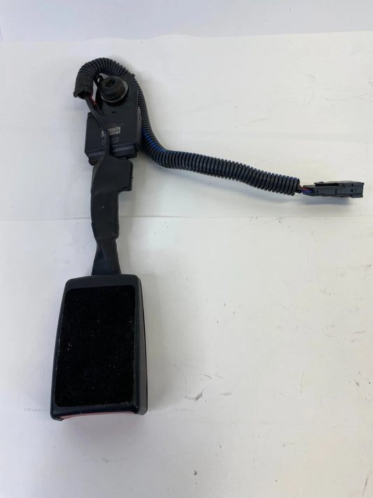 2012-2014 FORD FOCUS FRONT RIGHT SIDE SEAT BELT BUCKLE DM51-61208-CBW OEM