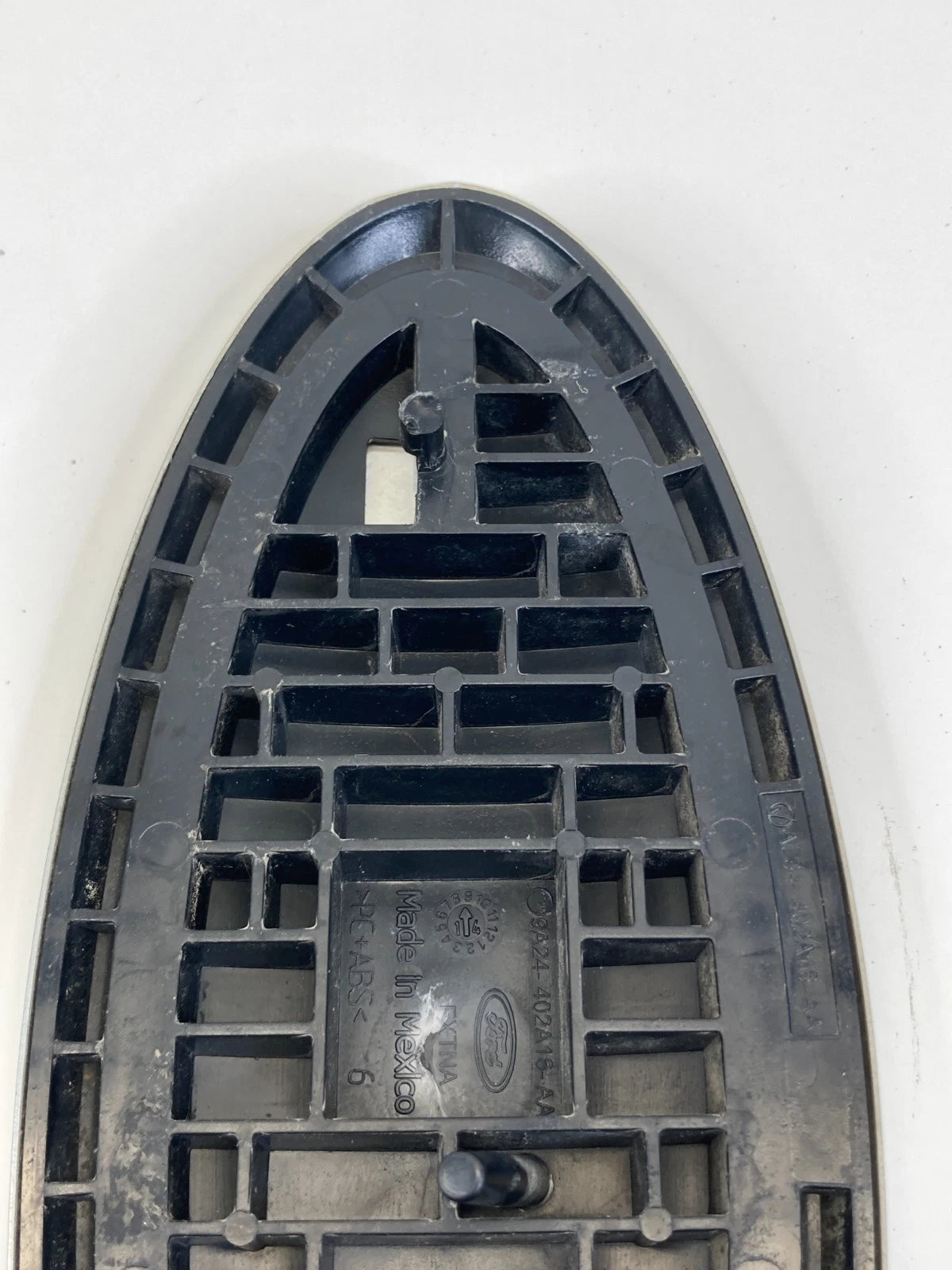 2013-2015 FORD EXPLORER INTERCEPTOR UTILITY REAR TRUNK TAILGATE LOGO EMBLEM OEM