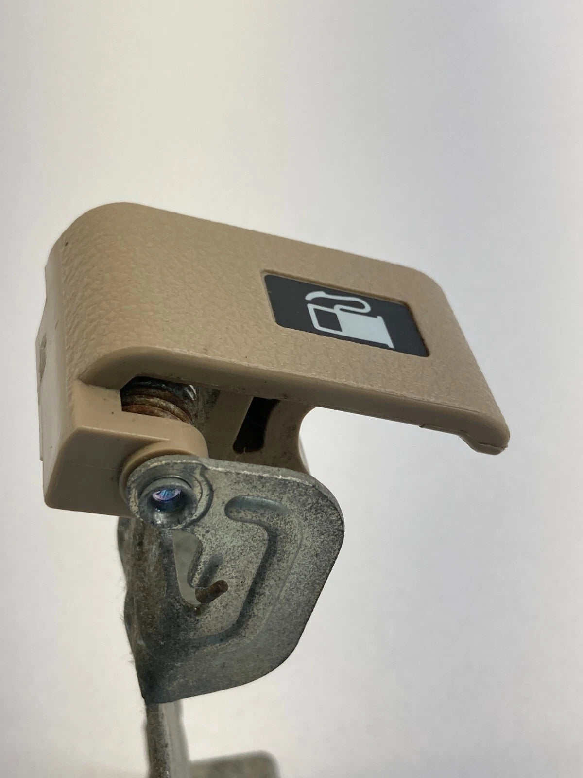 2005-2010 HONDA ODYSSEY FUEL FILLER DOOR RELEASE OPENER LEVER HANDLE ASSEMBLY