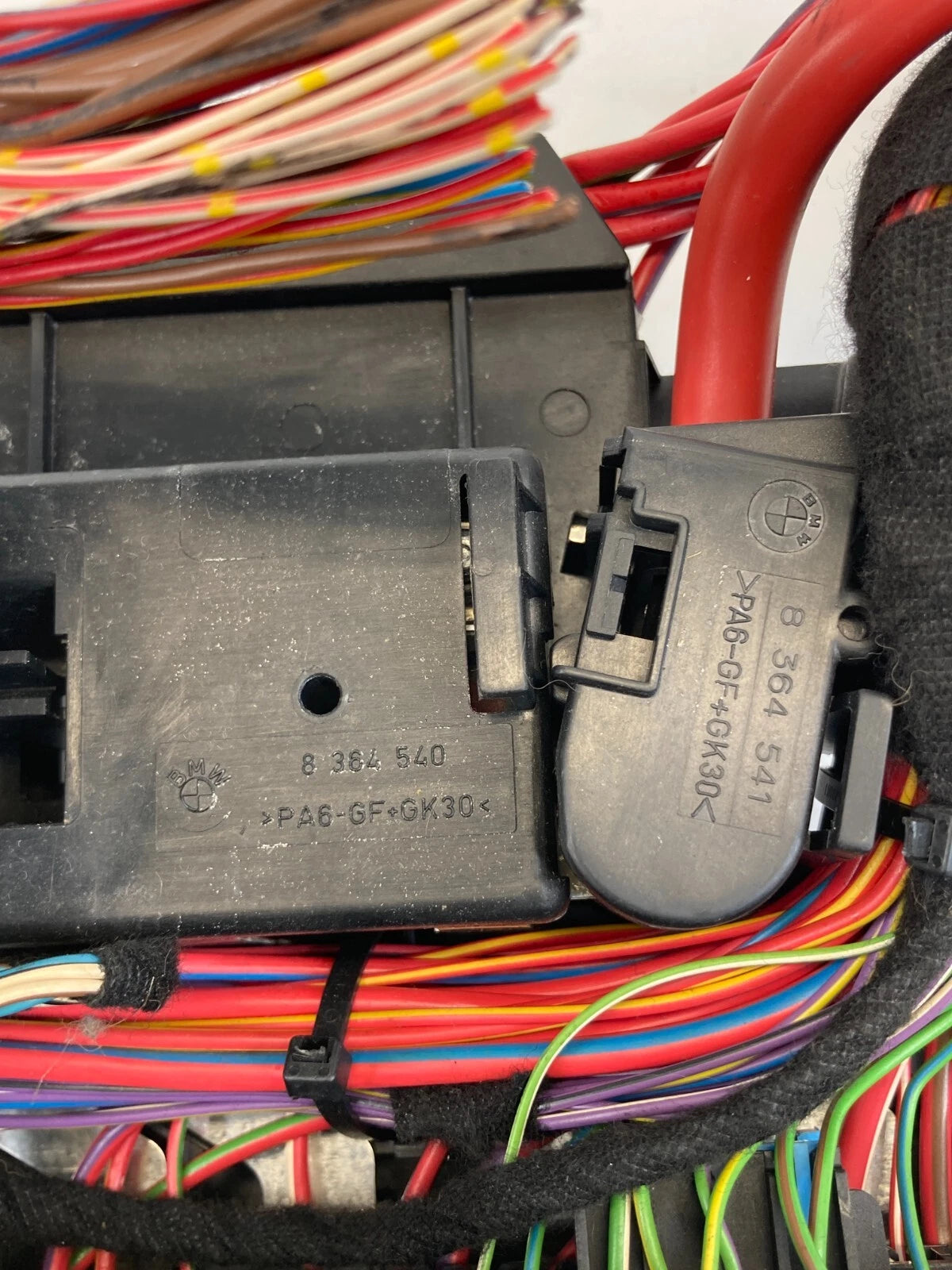 04-10 BMW X3 2.5L INTERIOR CABIN DASH FUSE BOX JUNCTION BLOCK MODULE OEM 8364540