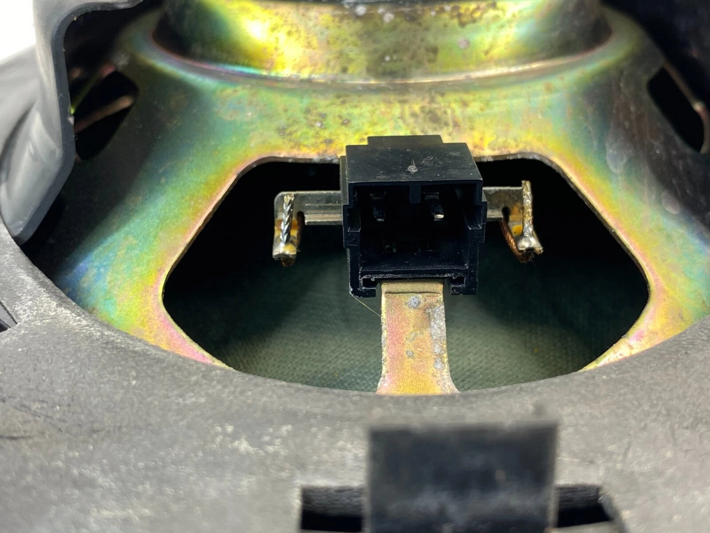 03-06 CHRYSLER SEBRING DODGE STRATUS FRONT LEFT DRIVER DOOR SPEAKER 05059185AD