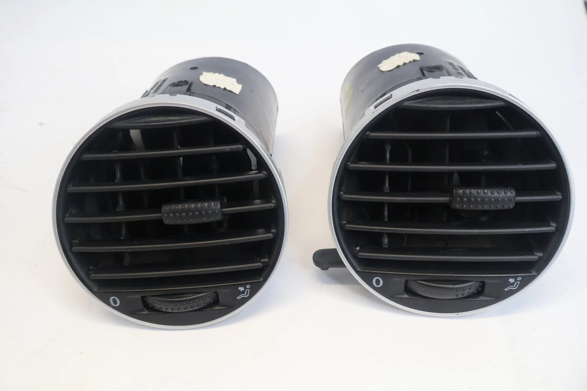 1998-2010 VW BEETLE DASH SIDE AIR VENTS PAIR LEFT RIGHT OEM 1C0819703 1C0819704