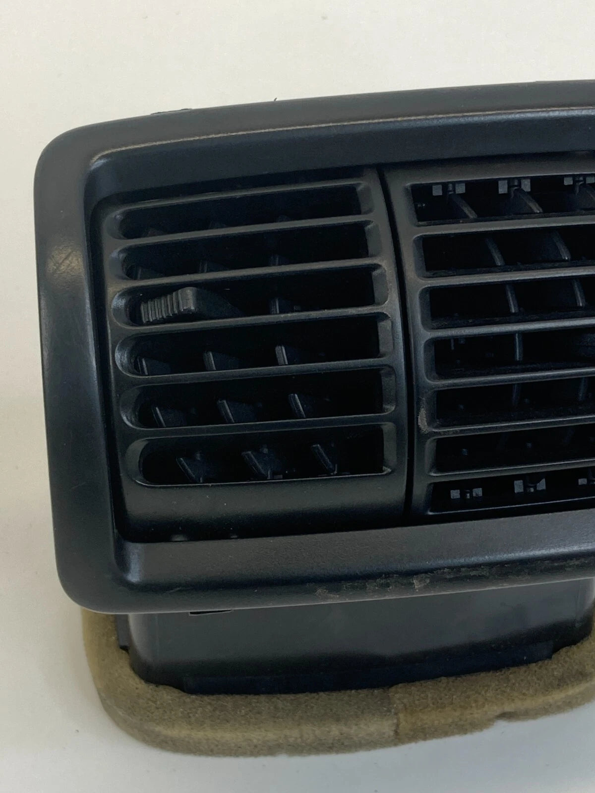 2003-2011 SAAB 9-3 CENTER CONSOLE REAR A/C AIR VENT OUTLET GRILLE OEM 12789734