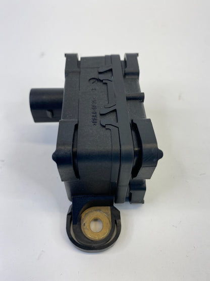 2011 2012 Volkswagen Touareg Yaw Rate Sensor Control Module 7P0-907-652 OEM