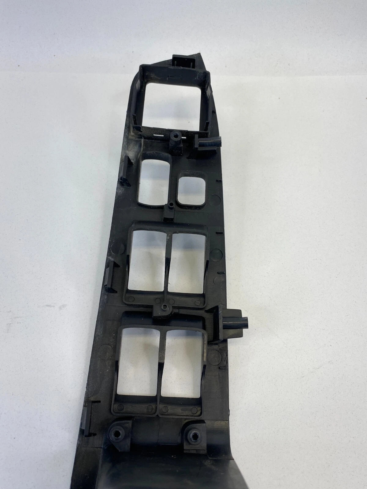 2007-2013 MITSUBISHI OUTLANDER FRONT LEFT DOOR WINDOW SWITCH COVER BEZEL SP00251
