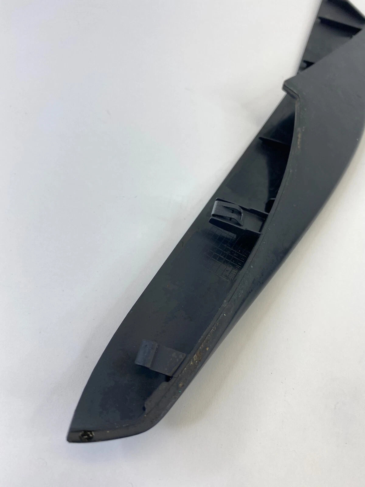2010-2013 KIA FORTE CENTER CONSOLE RIGHT SIDE BEZEL GARNISH TRIM B27050-35026