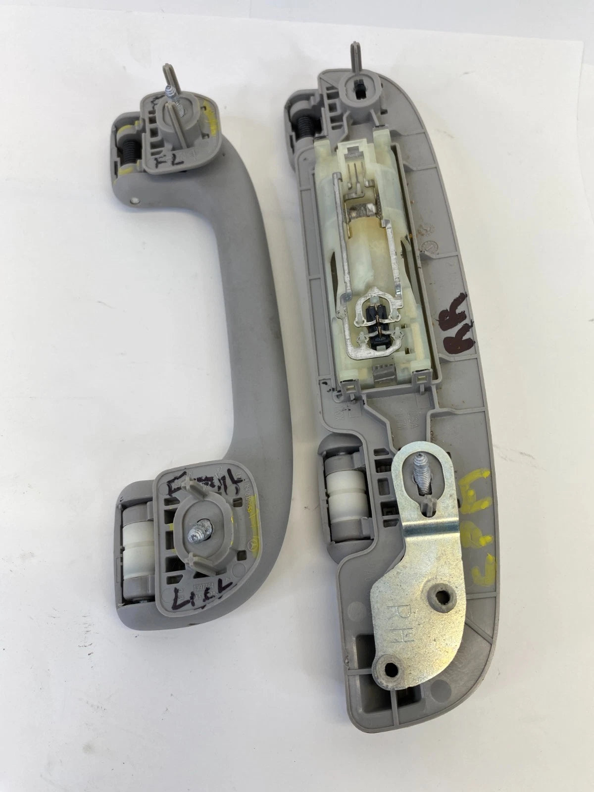 2007-2012 MERCEDES GL450 INTERIOR ROOF GRAB HANDLES WITH LIGHTS SET OF 4 OEM